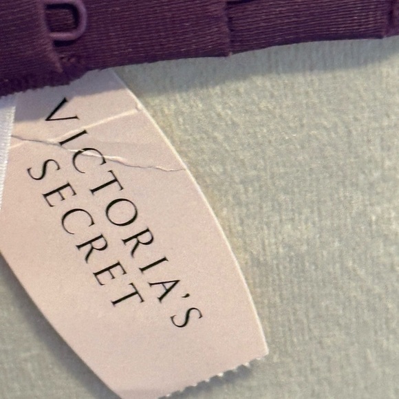 VICTORIAS SECRET BRAND SIZE 36 DD UNDER WIRE NWT - Picture 3 of 6